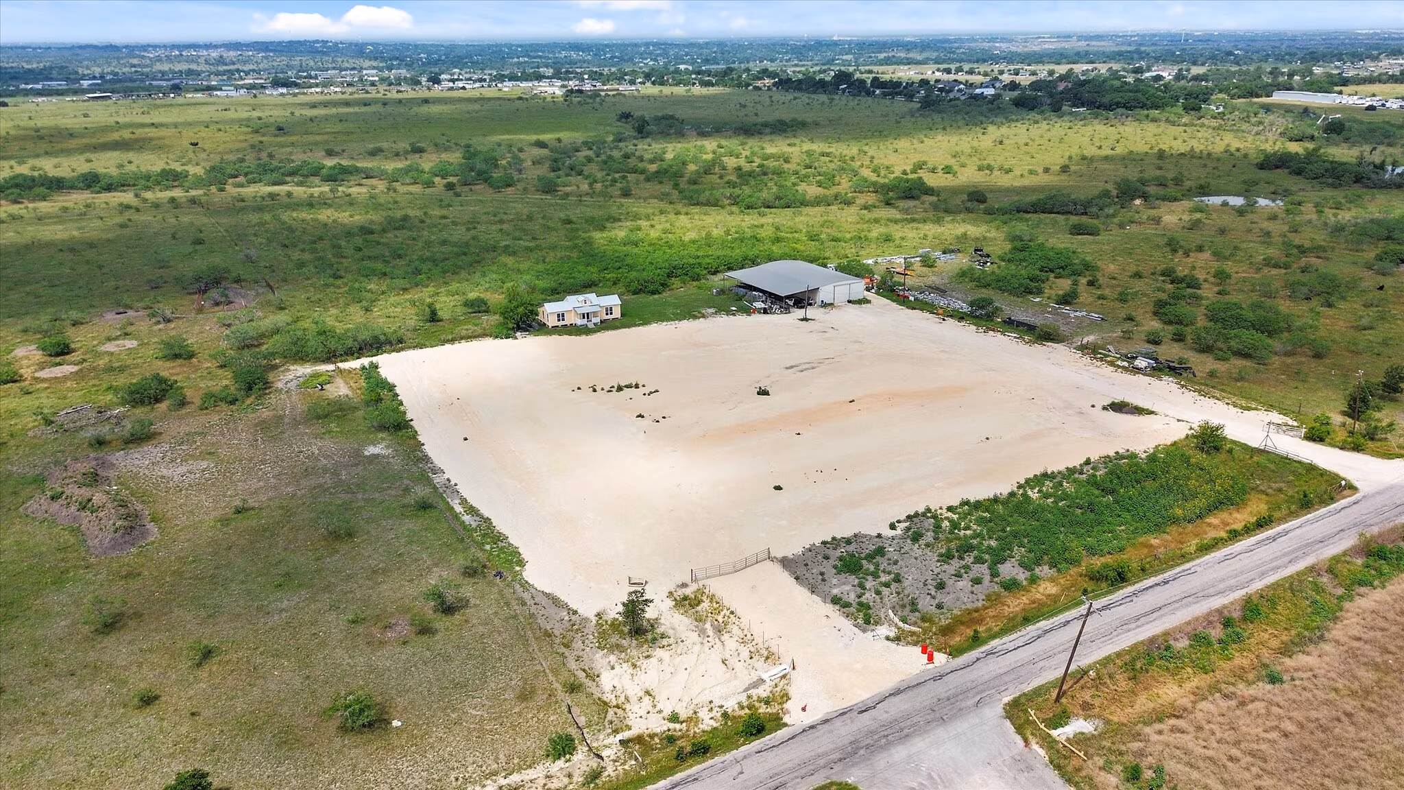 1000 Rohde Rd - Warehouse Front
